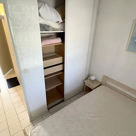 Appartement Six-fours-les-plages, 2 Pièces, 5 Personnes - Fr-1-316-287